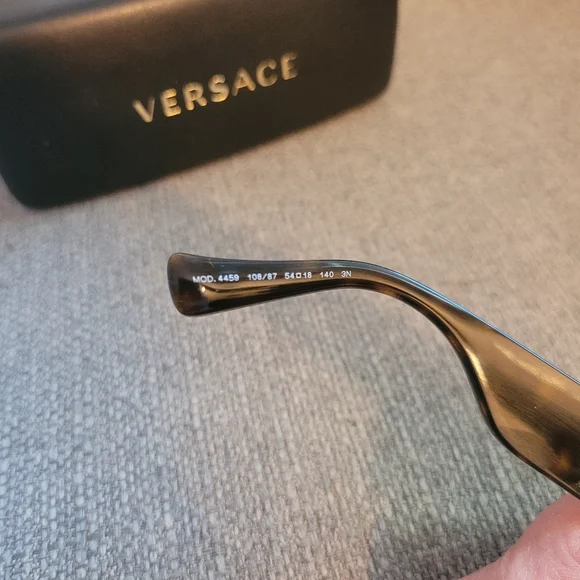 Versace sunglasses, Brand New without tags sunglasses, authentic - Picture 4 of 15